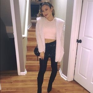 Meet your Posher, Sang